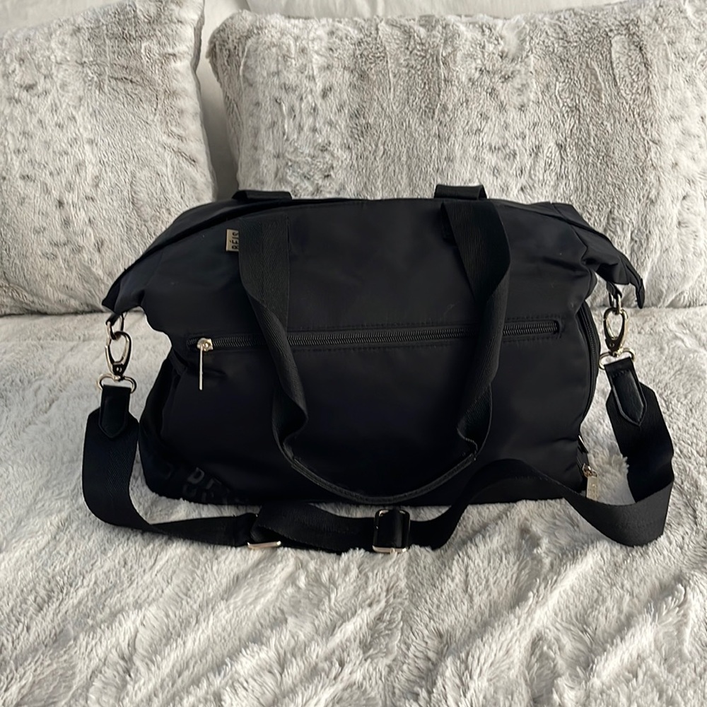 Beis brand “The Pumping Bag” breast pump bag